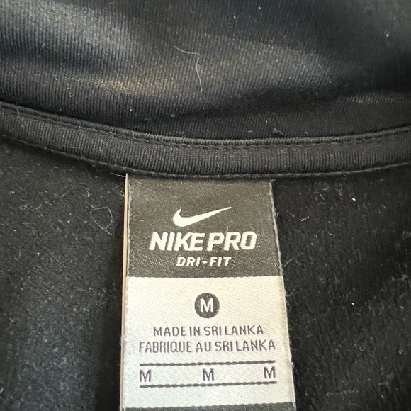 Nike Dry Fit half zip - Picture 6 of 7